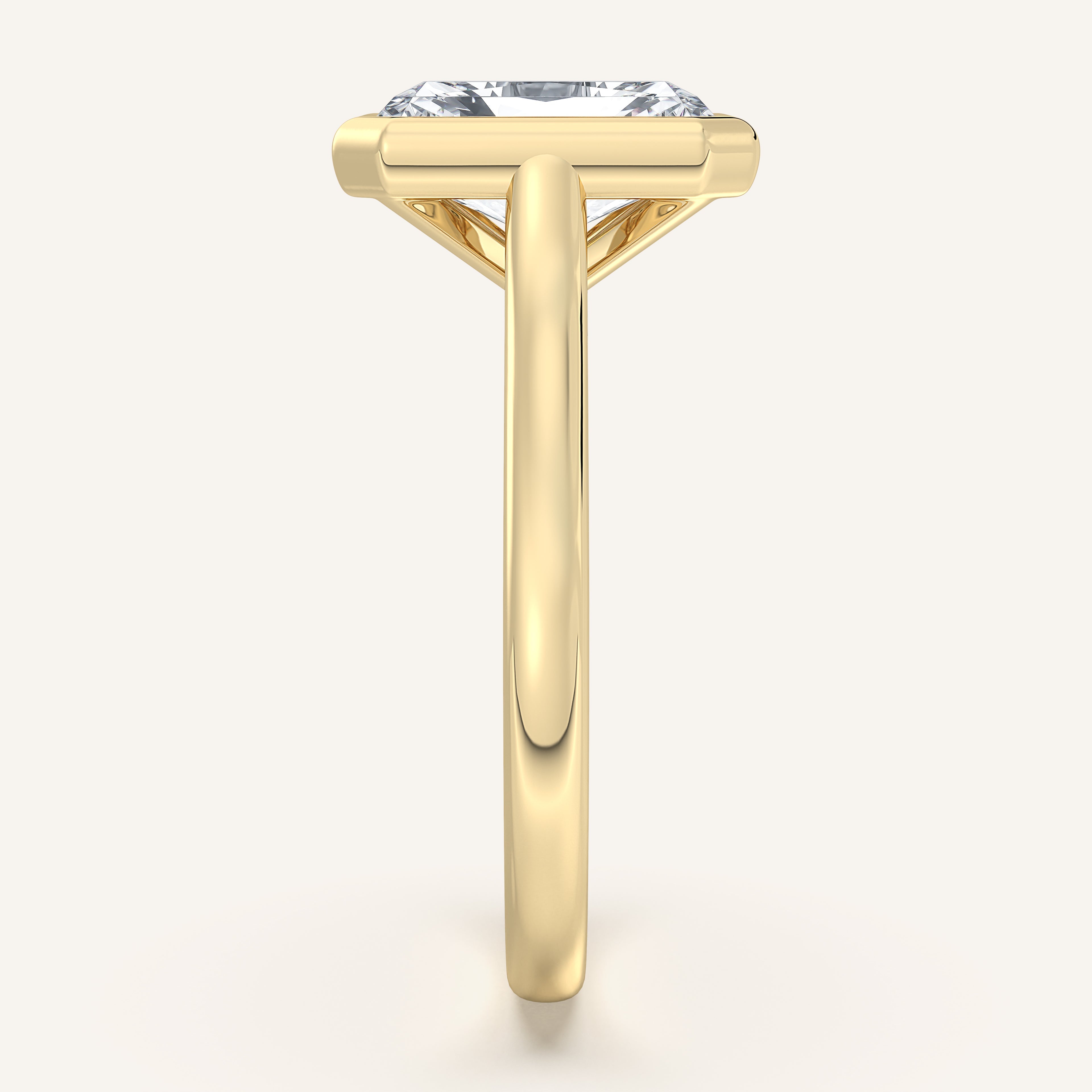 shape: Radiant | metal: Yellow Gold | view: 4
