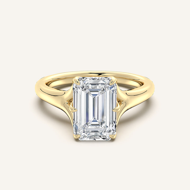 shape: Emerald | metal: Yellow Gold | view: 1