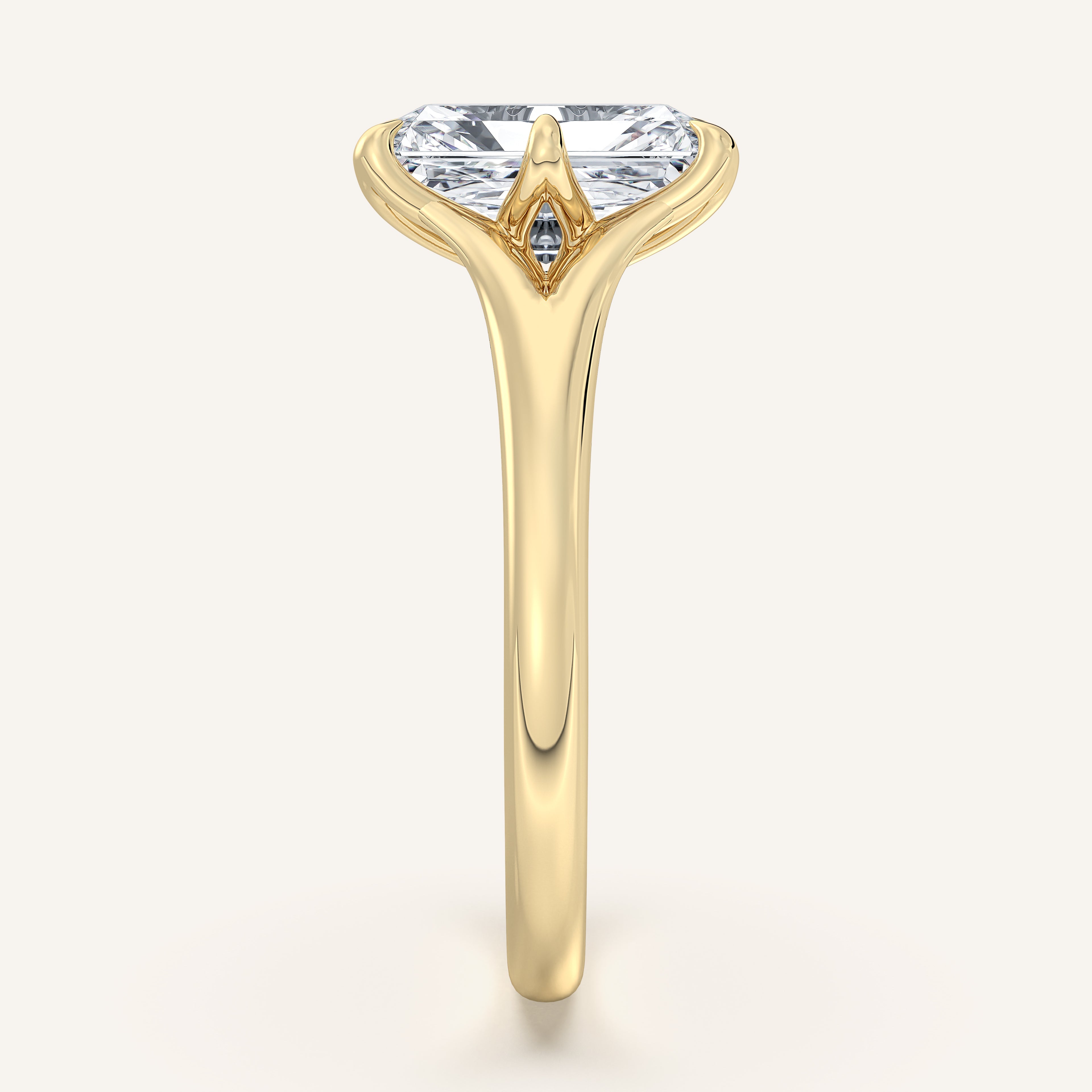 shape: Radiant | metal: Yellow Gold | view: 4