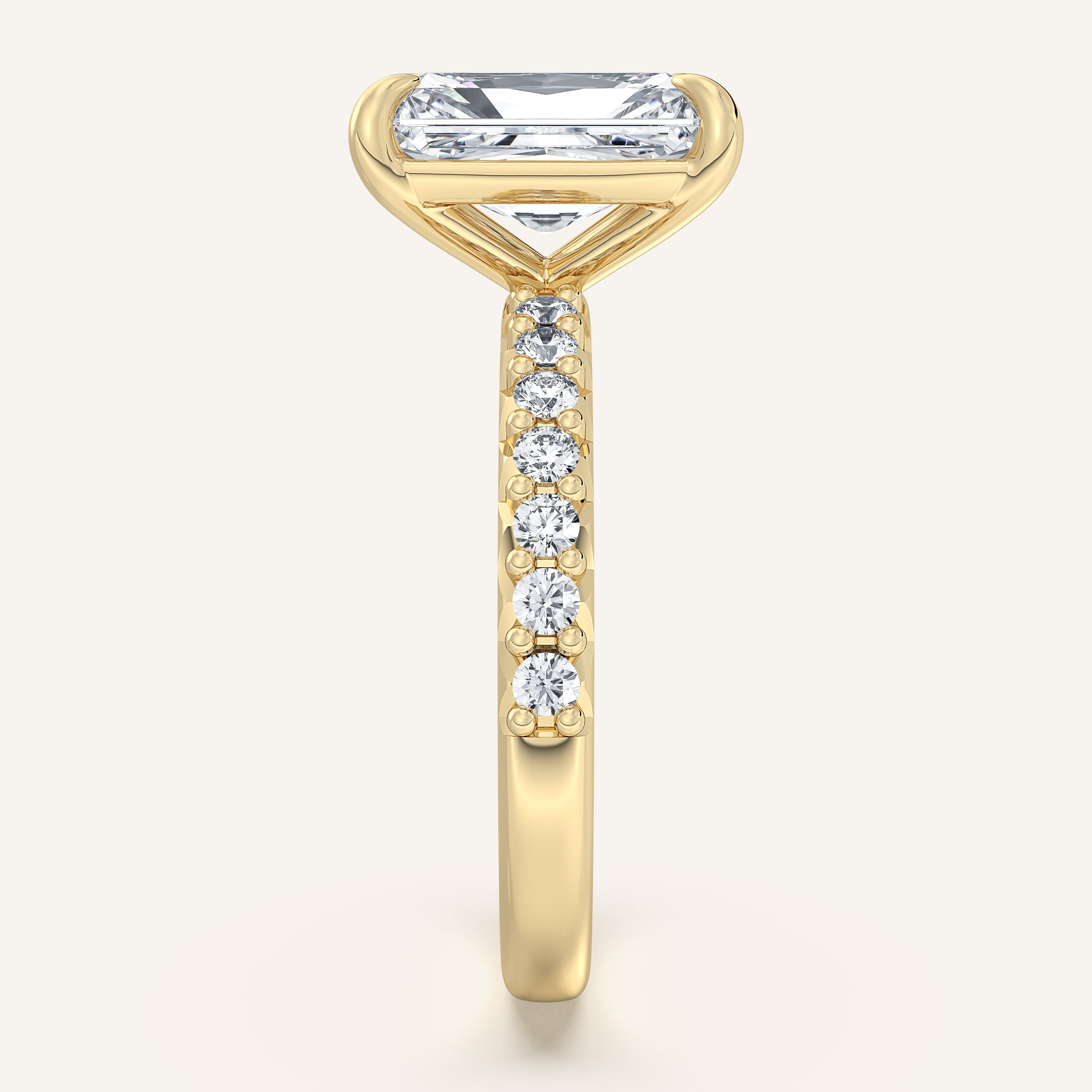 shape: Radiant | metal: Yellow Gold | view: 4