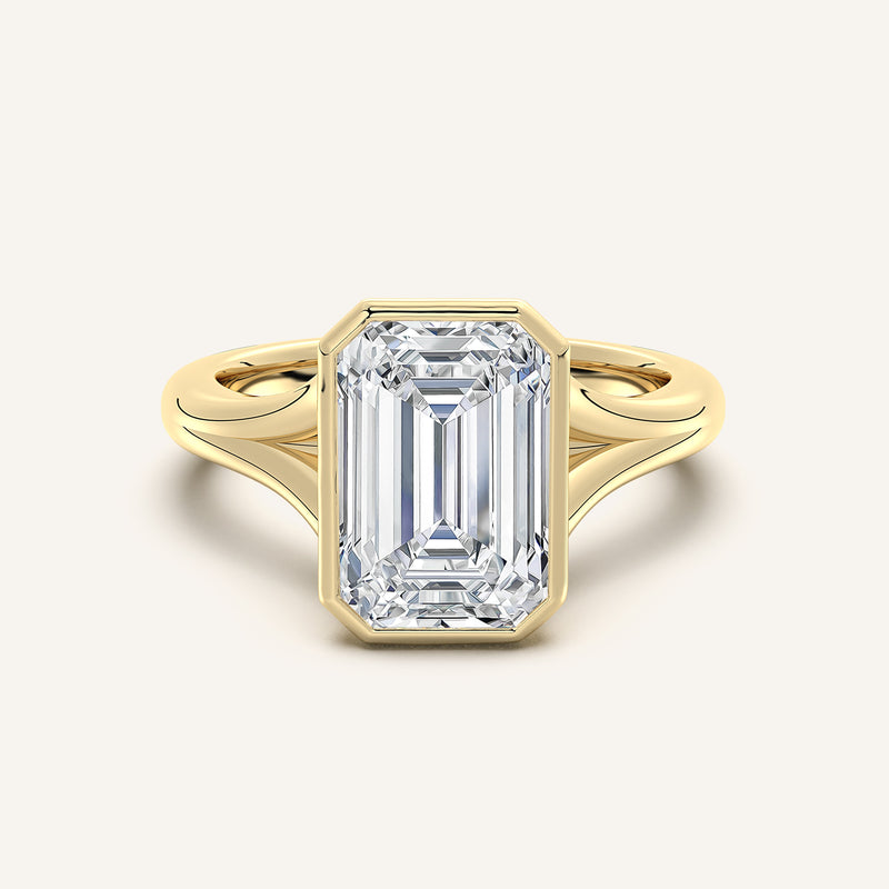 shape: Emerald | metal: Yellow Gold | view: 1