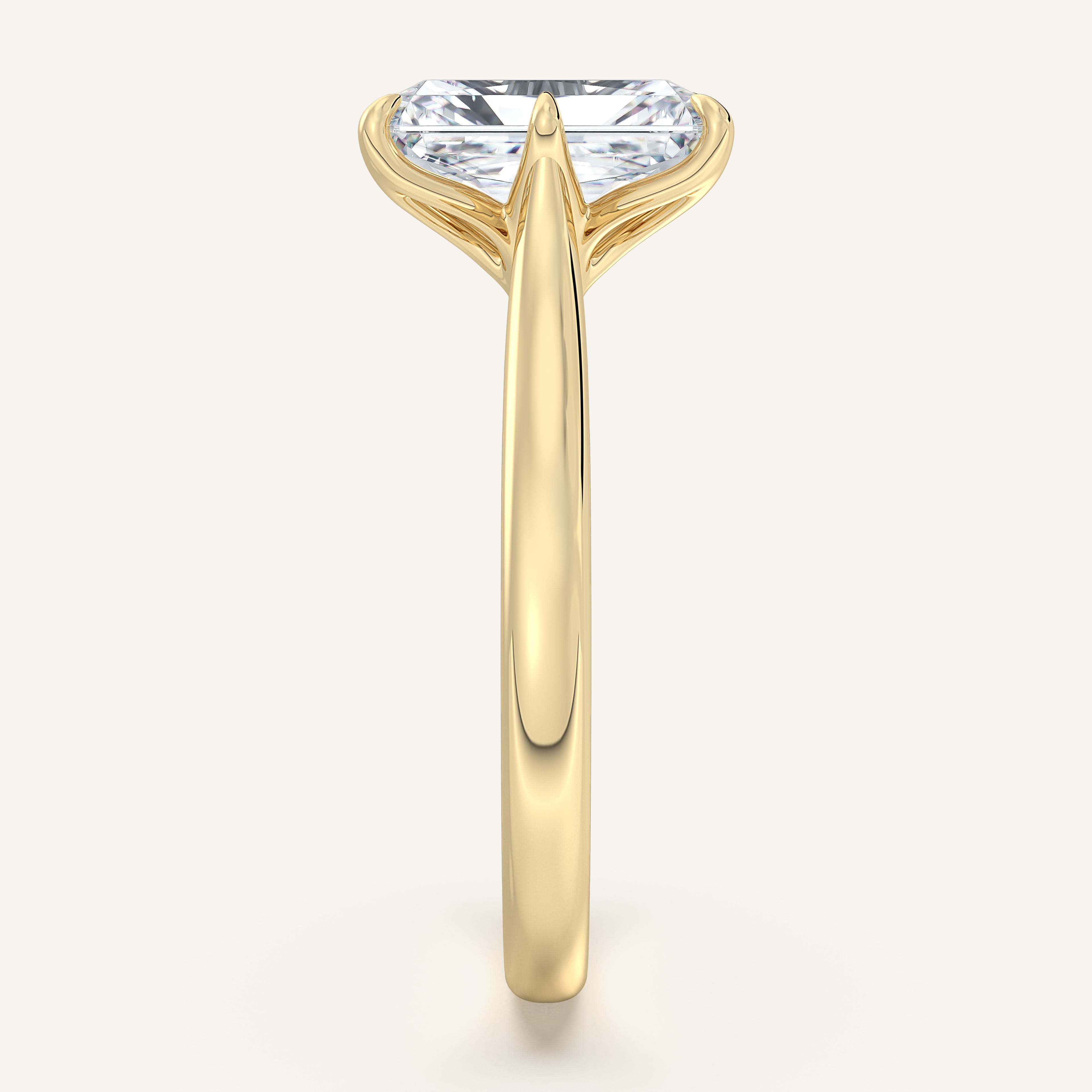 shape: Radiant | metal: Yellow Gold | view: 4