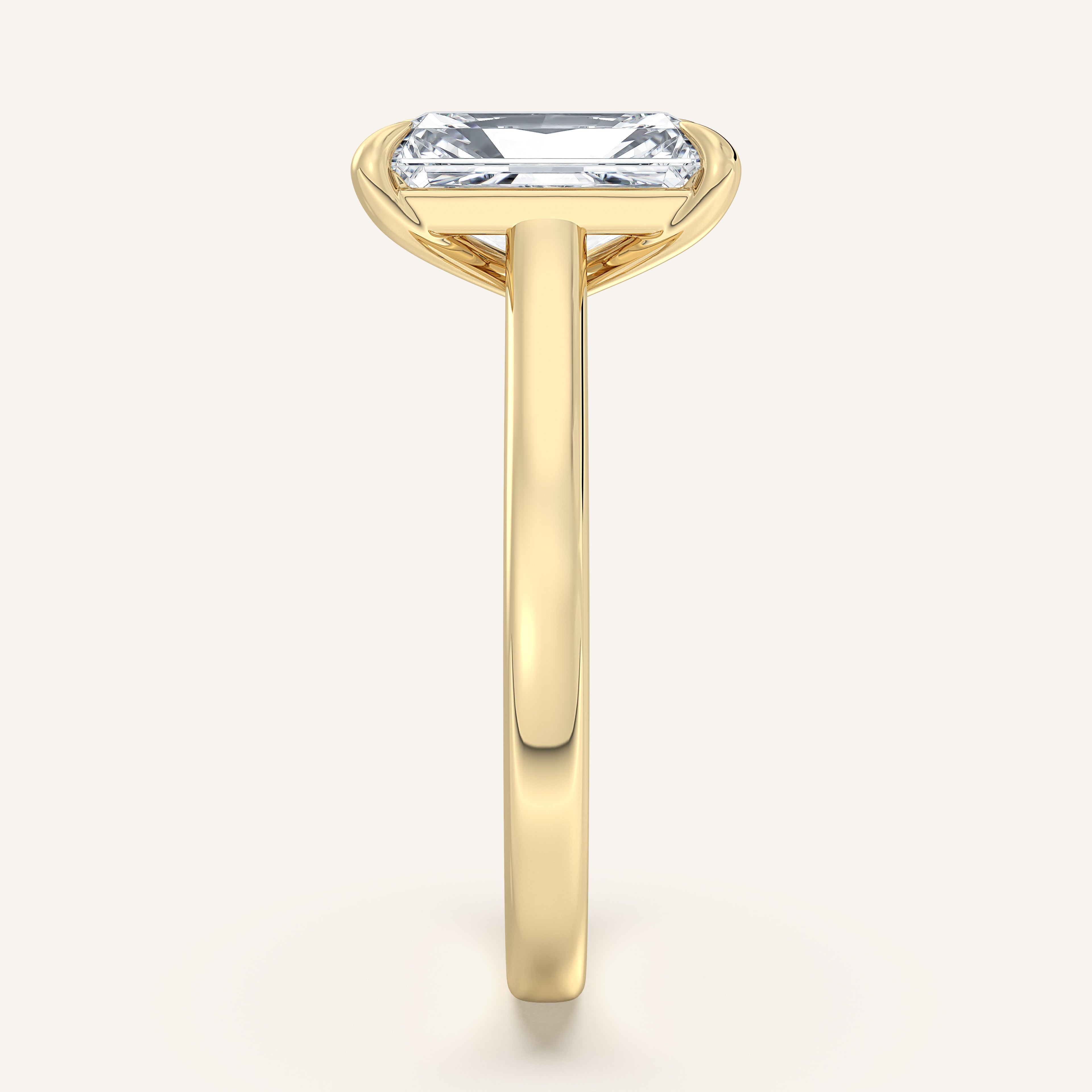 shape: Radiant | metal: Yellow Gold | view: 4