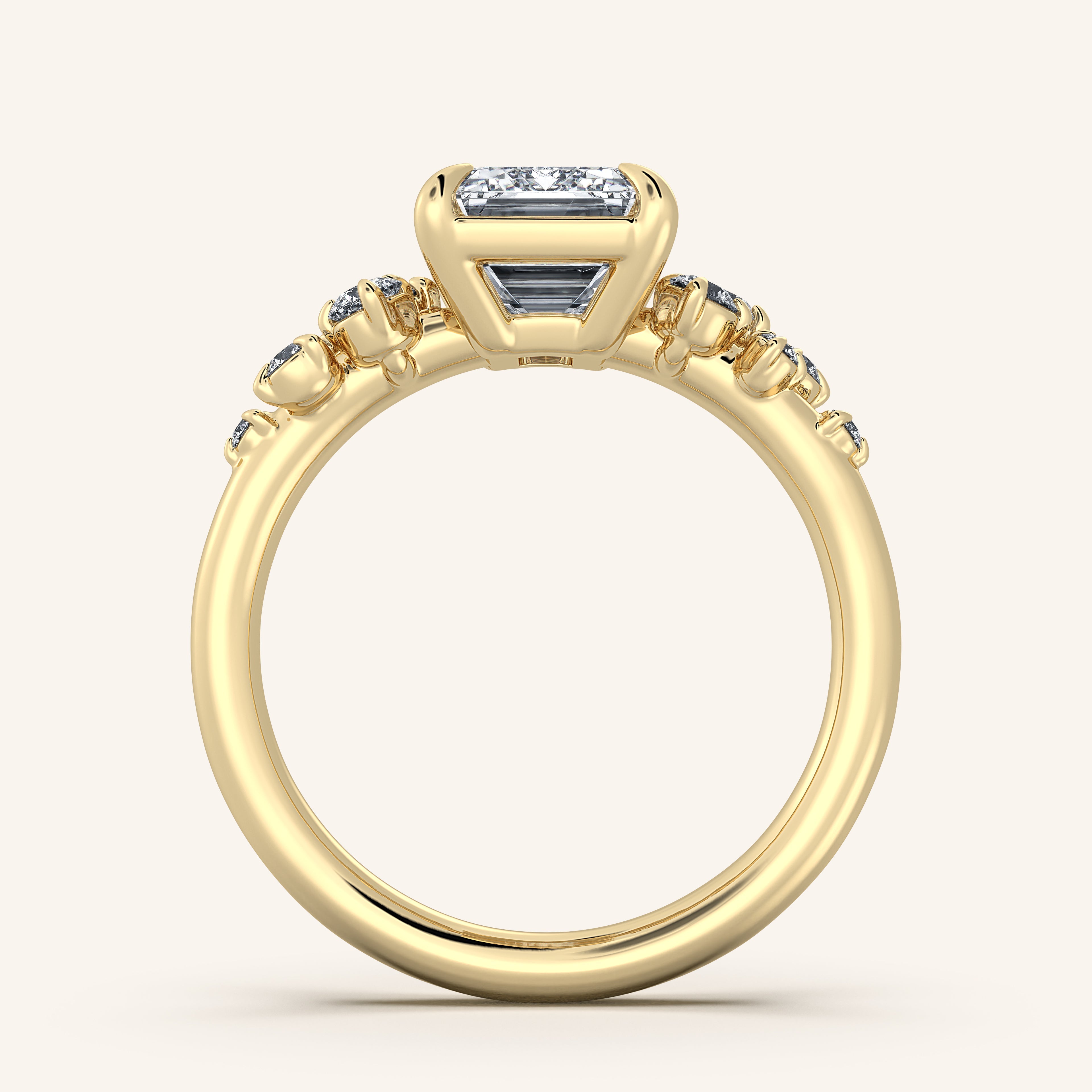 shape: Emerald | metal: Yellow Gold | view: 4