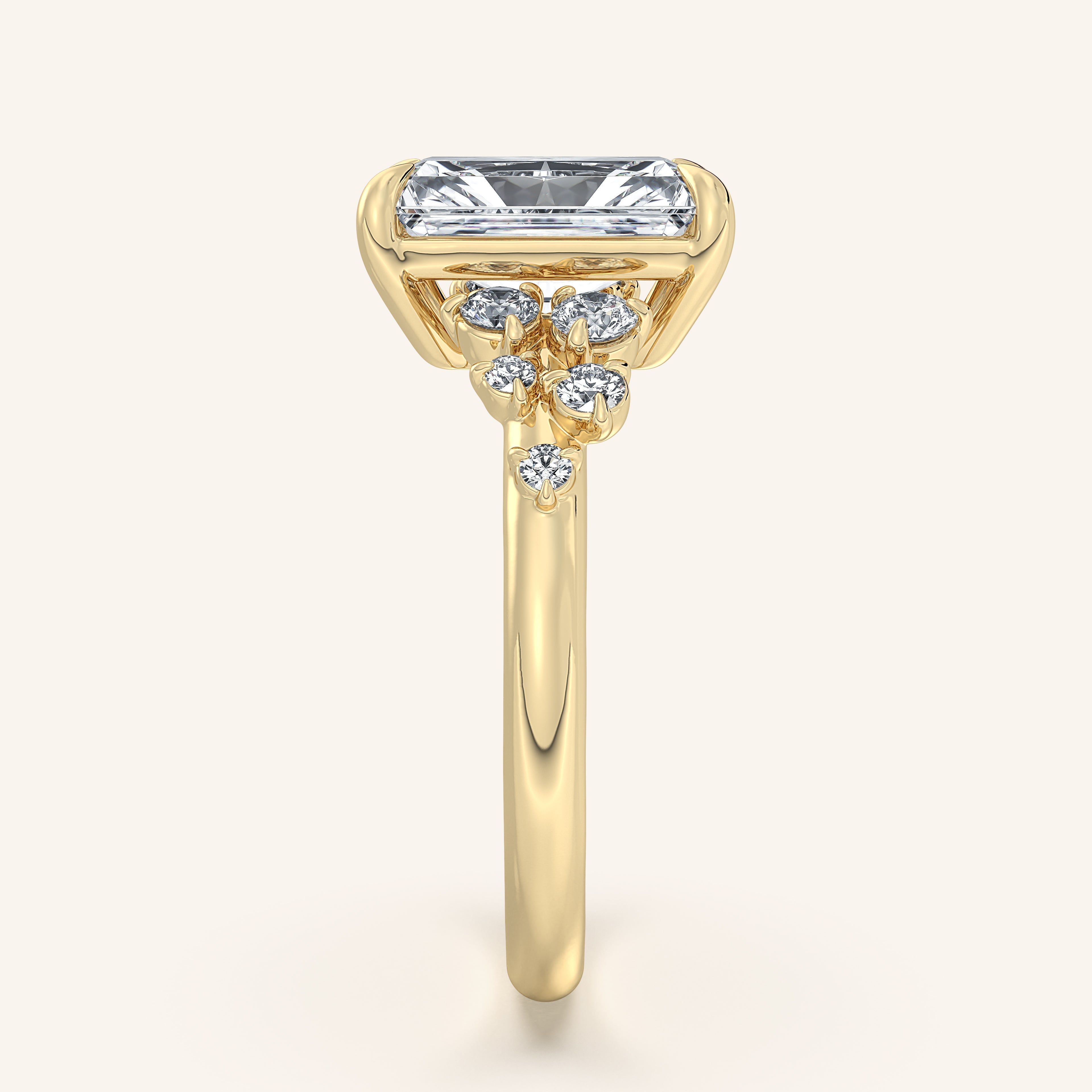 shape: Radiant | metal: Yellow Gold | view: 3