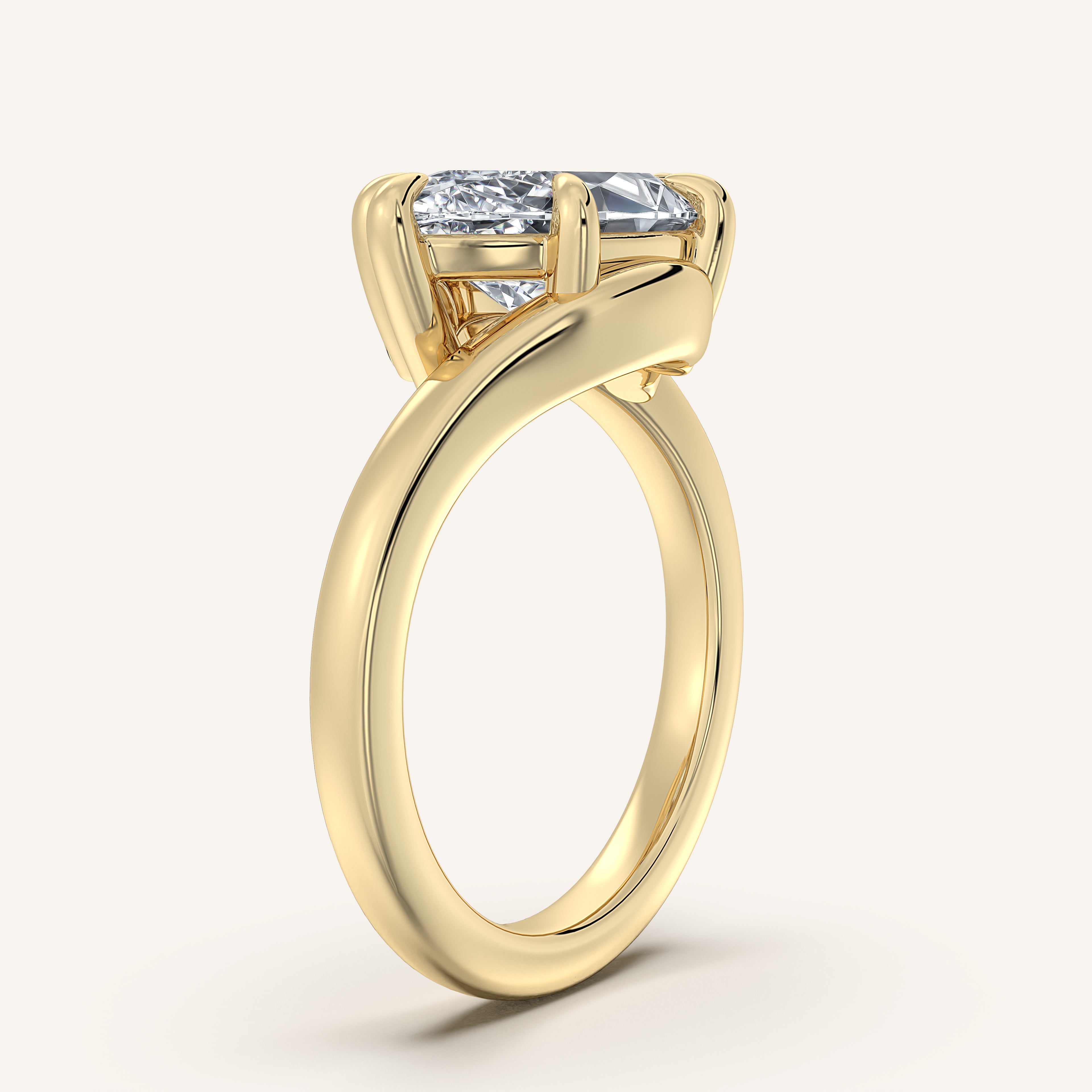 shape: Marquise | metal: Yellow Gold | view: 2
