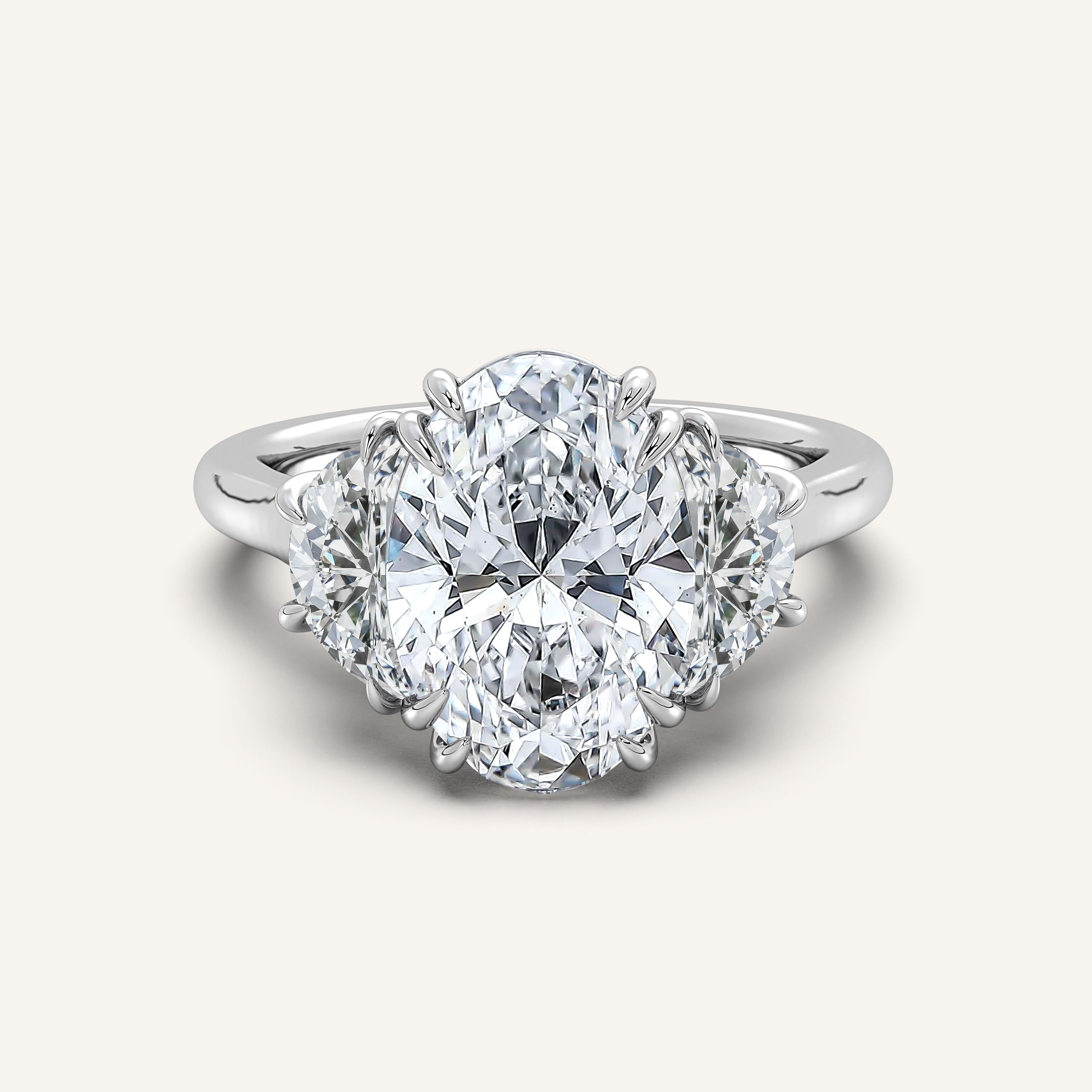 shape: Oval | metal: White Gold, Platinum | view: 1