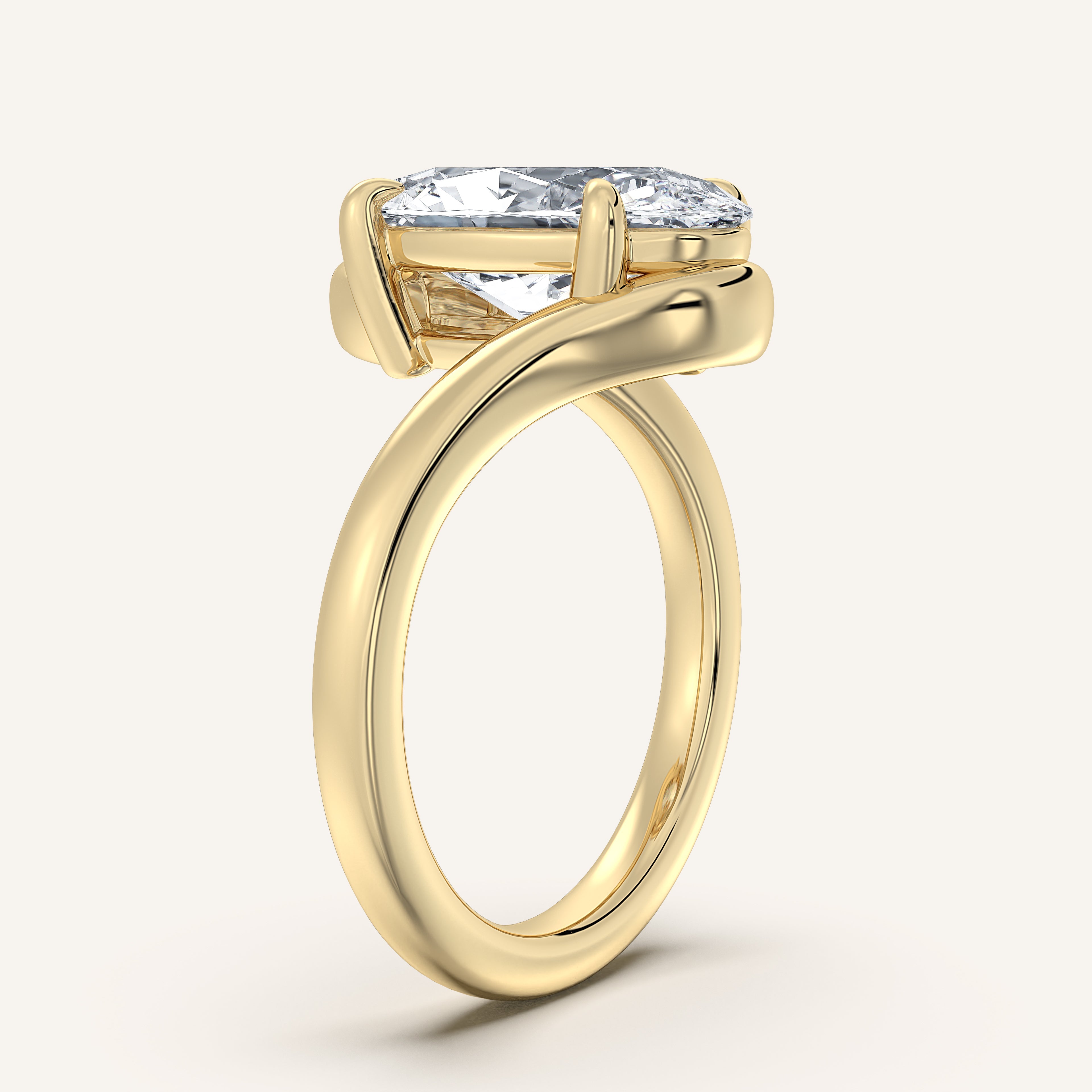 shape: Oval | metal: Yellow Gold | view: 2
